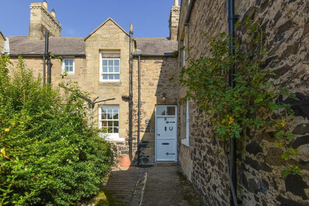 Avocet Cottage Bamburgh Exterior photo